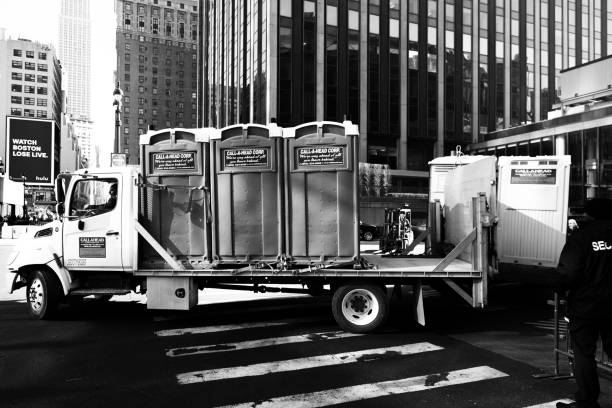 Best Luxury portable toilet rental  in Chickasha, OK